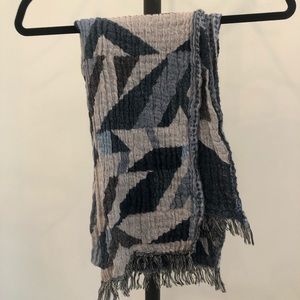 Aritzia scarf